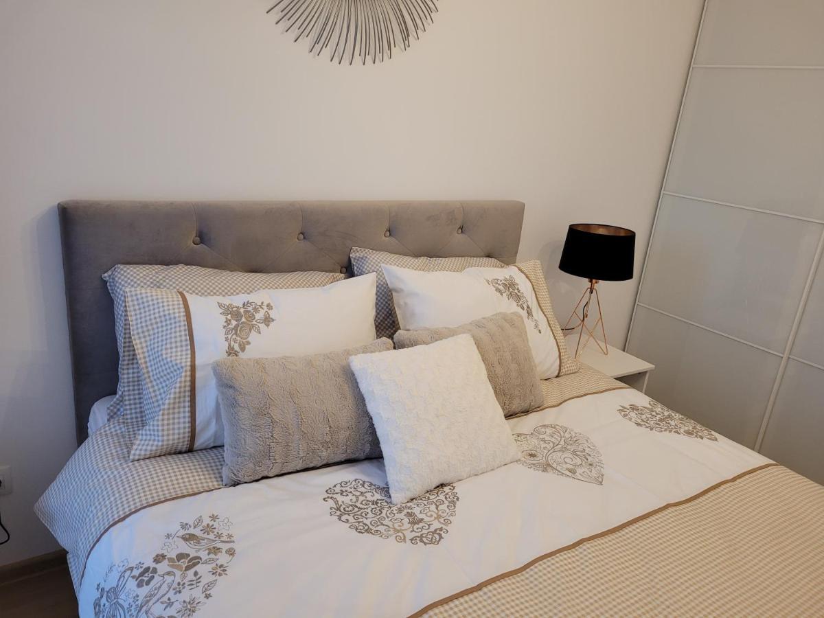 4qualis Apartment Brasov